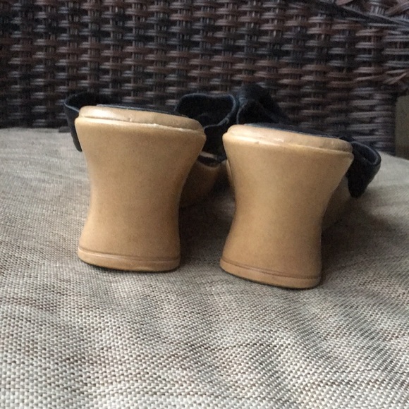 Strictly Comfort Wedges 9.5 - Picture 3 of 6